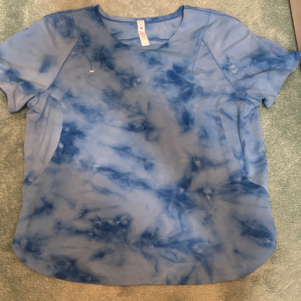 lululemon athletica Blue Tie-Dye Short Sleeve Tee